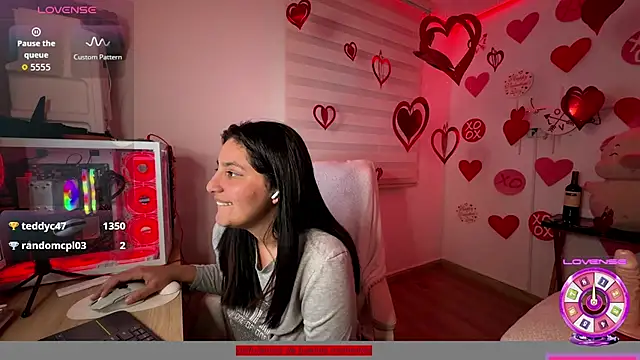 cloe_small Live XXX-chat