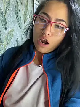 Chat +18 de Sweet__Nurse1 ao vivo