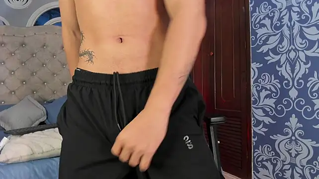 Chat XXX en directo de adrian_black86306