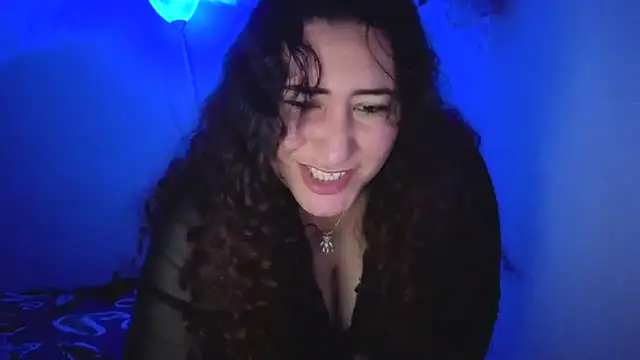 Chat +18 de JANNAH_MARTINEZ ao vivo