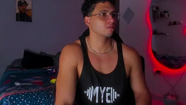 Czat XXX na żywo – Kris_Khalifa69