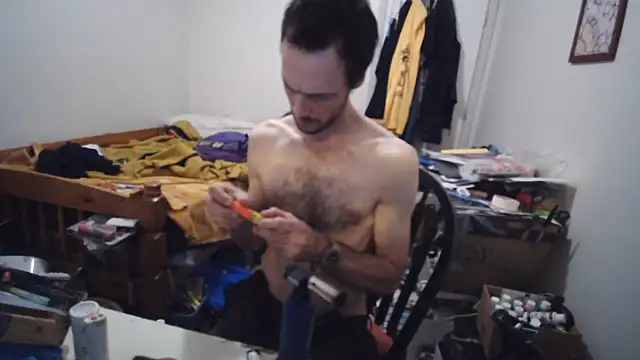 JohnnyMoves' Live XXX Chat