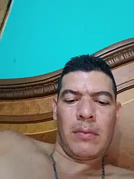 cristian07_ élő XXX-chatje
