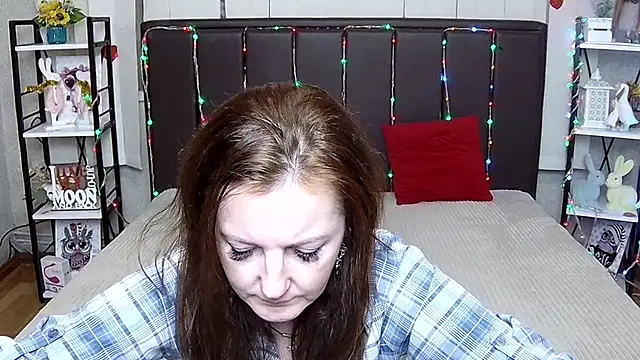 Chat +18 de MeganPirs ao vivo