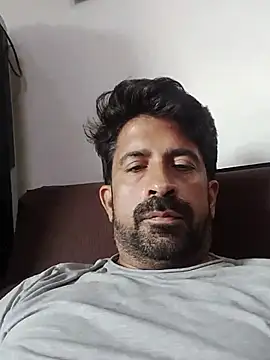 XxX_KING30 Adlı Modelin Canlı XXX Sohbeti