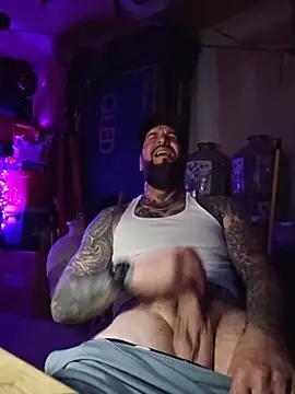 دردشة Beardedtattood الجنسية المباشرة