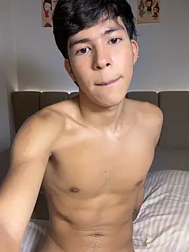 GoldenBenn – Naživo XXX chat