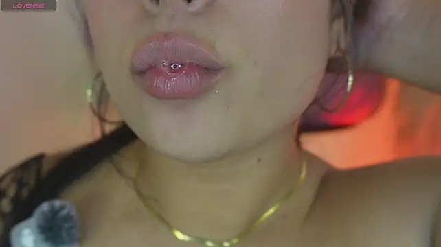 Chat XXX en directo de mia_roux1