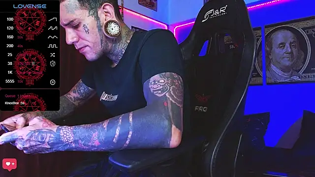 Czat XXX na żywo – jhonny__ackerman