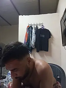 leon_ates Adlı Modelin Canlı XXX Sohbeti