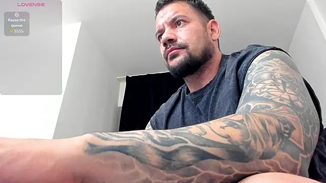 دردشة musclemonster31 الجنسية المباشرة