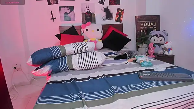 XXX chat uživo modela Shadow_Queen666