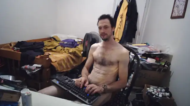 JohnnyMoves Adlı Modelin Canlı XXX Sohbeti