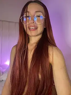 XXX chat uživo modela Abbi_Gomez
