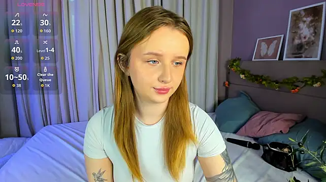 Rina_Panic Chat XXX in diretta