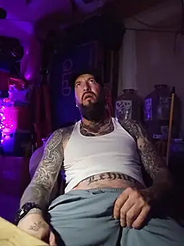Beardedtattood's Live XXX Chat