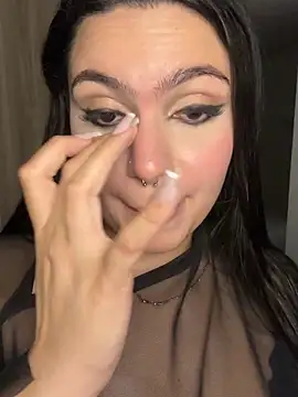 Chat +18 de Babyellenn ao vivo