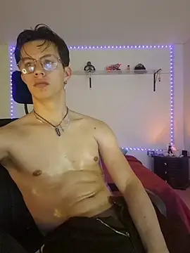 Brandon_starkk 即時 XXX 聊天
