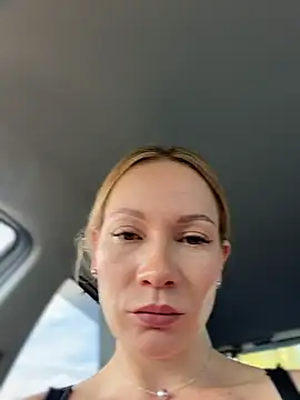 LavenderHot's Live XXX Chat