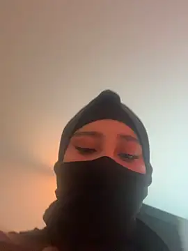 Chat +18 de amaal_ ao vivo