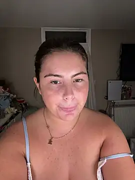 hiddensecretxx live XXX chat