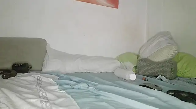 canarito18's Live XXX Chat