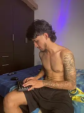 Kriss_Edwards Chat XXX live