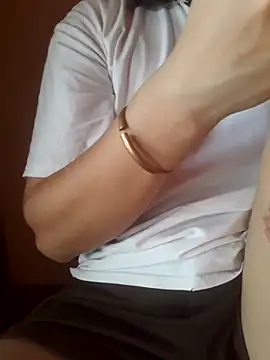 -Tara-a Adlı Modelin Canlı XXX Sohbeti
