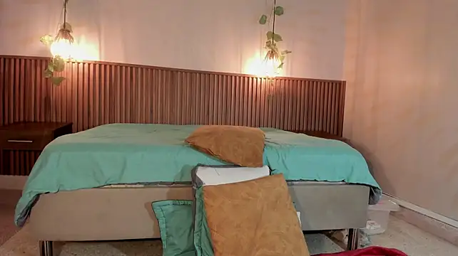 Lushi_Love Adlı Modelin Canlı XXX Sohbeti
