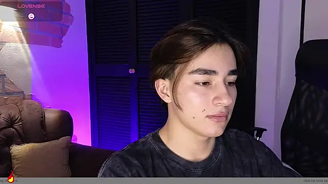 Connorr_01 live XXX chat