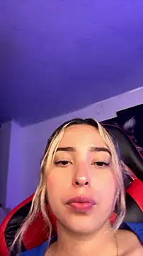 Czat XXX na żywo – Irisweet_
