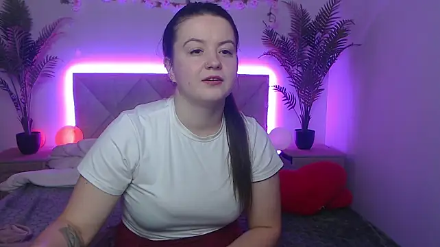 MavkaCute Adlı Modelin Canlı XXX Sohbeti