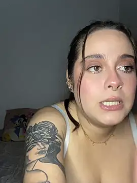 PutaYasmim Adlı Modelin Canlı XXX Sohbeti