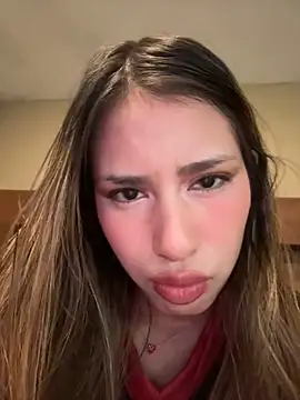 Chat XXX en directo de romyamo