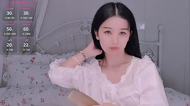 BingLin-'s Live XXX Chat