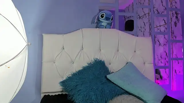 Angeldust19 XXX чат на живо