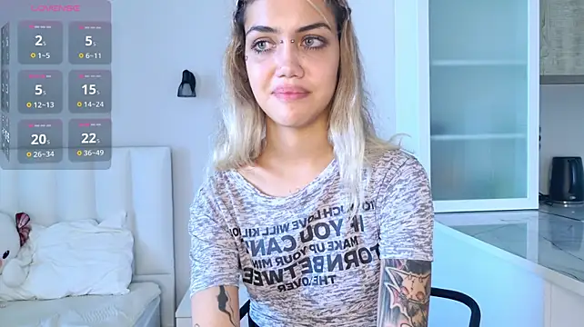 XXX chat uživo modela Mia_Syvelle