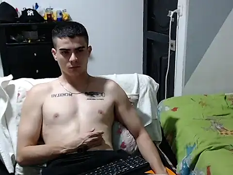 Zac_Efront Adlı Modelin Canlı XXX Sohbeti