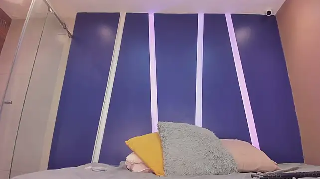 Hailey-Fox XXX чат на живо
