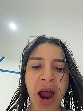 violeta365 élő XXX-chatje