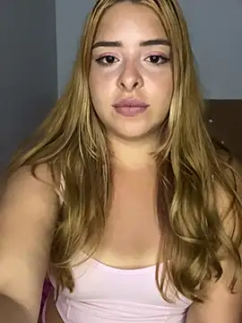 Nahomy_cmn Live XXX chat