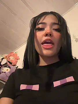 ela_petit élő XXX-chatje