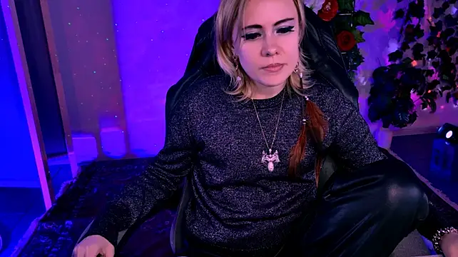 Kumiho_7777 élő XXX-chatje