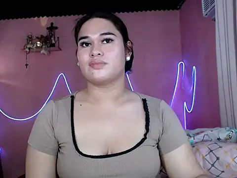 imTHICK_Rebbecca Chat XXX in diretta