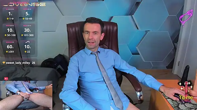 XXX chat uživo modela SteveTiger