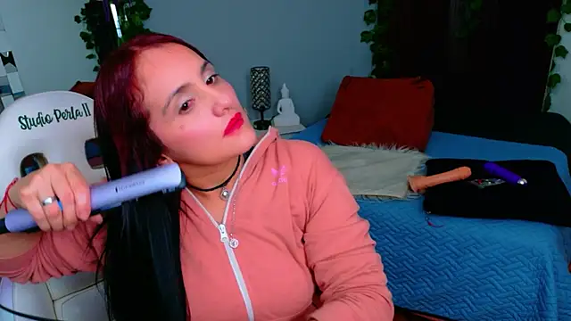 צ'אט XXX בשידור חי של kataleya03