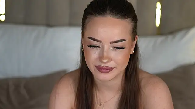 AnneSand's Live XXX Chat