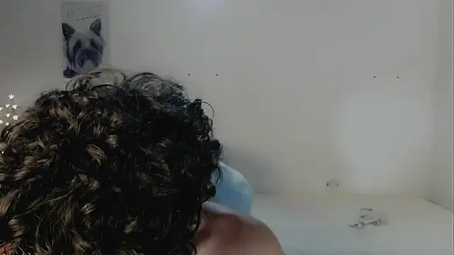 XXX chat uživo modela FUNNY_DICK_