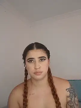 MartinaConnorr Chat XXX in diretta