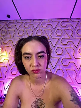 Chatroom XXX en direct de MelanyyJhonson15